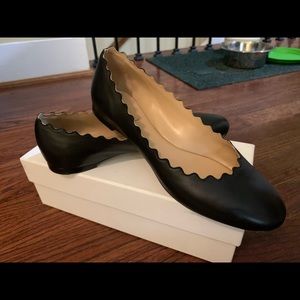 Chloe Lauren black leather scallop flat size 7